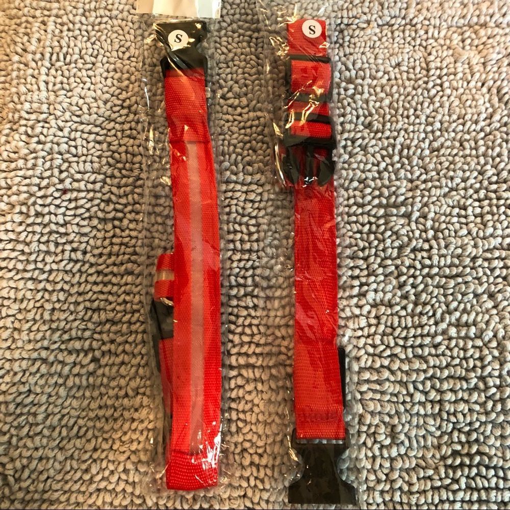 New in pkg dog collar light up red med siz…